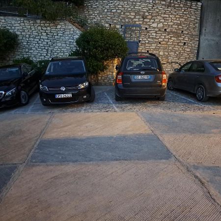 Apartments Vila Emiliano Borsh Kültér fotó