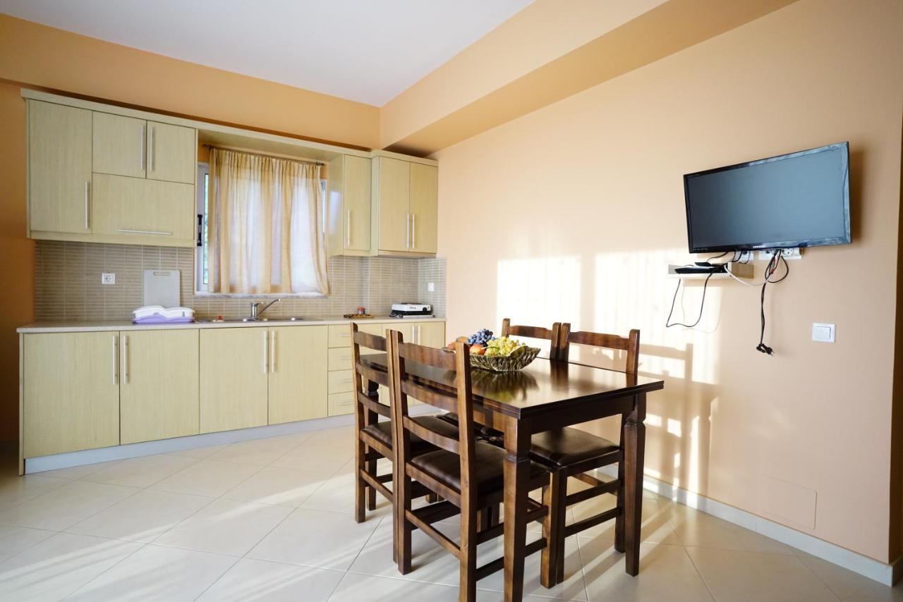 Apartments Vila Emiliano Borsh Kültér fotó