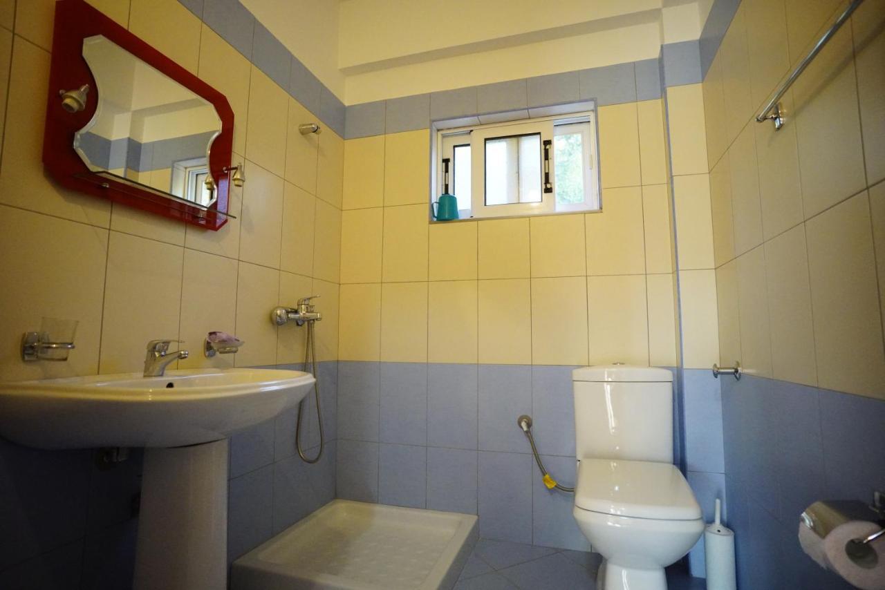 Apartments Vila Emiliano Borsh Kültér fotó